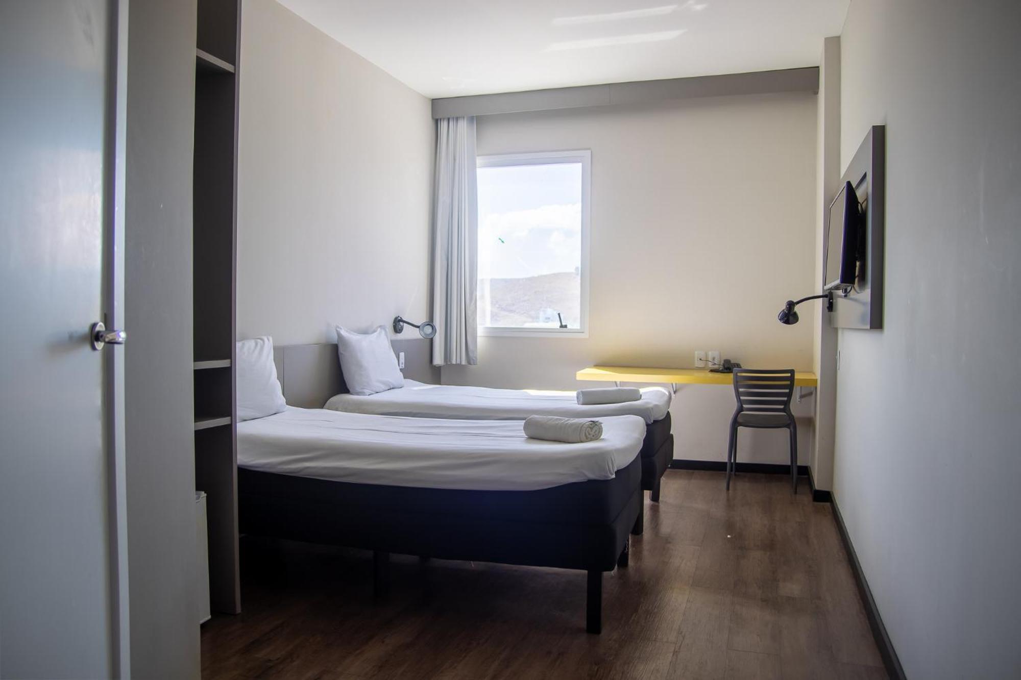 Ibis Styles Tres Rios Hotel Exterior photo
